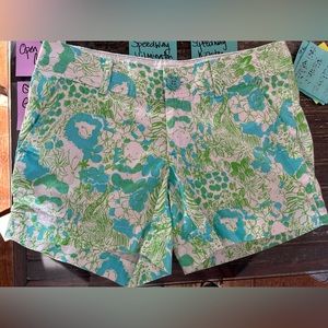 Lily Pulitzer Shorts size 2 Blue and Green pattern